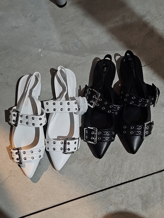 Dreampairs Shoes - Bundled Pointed Toe Slingback Flats with Buckle Strap - White And Black.